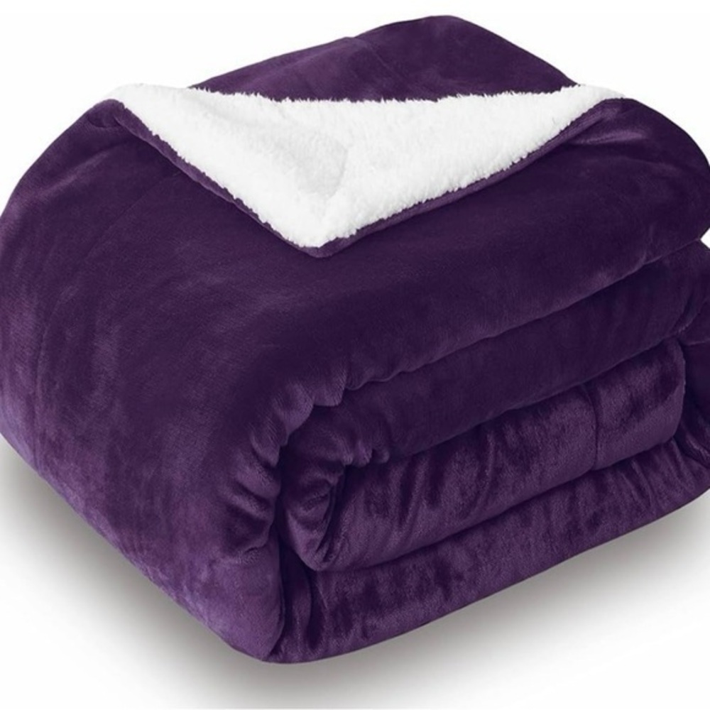 Luxurious Purple Sherpa Fleece Blanket